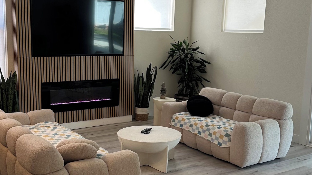 Photo of Livingroom in Corona