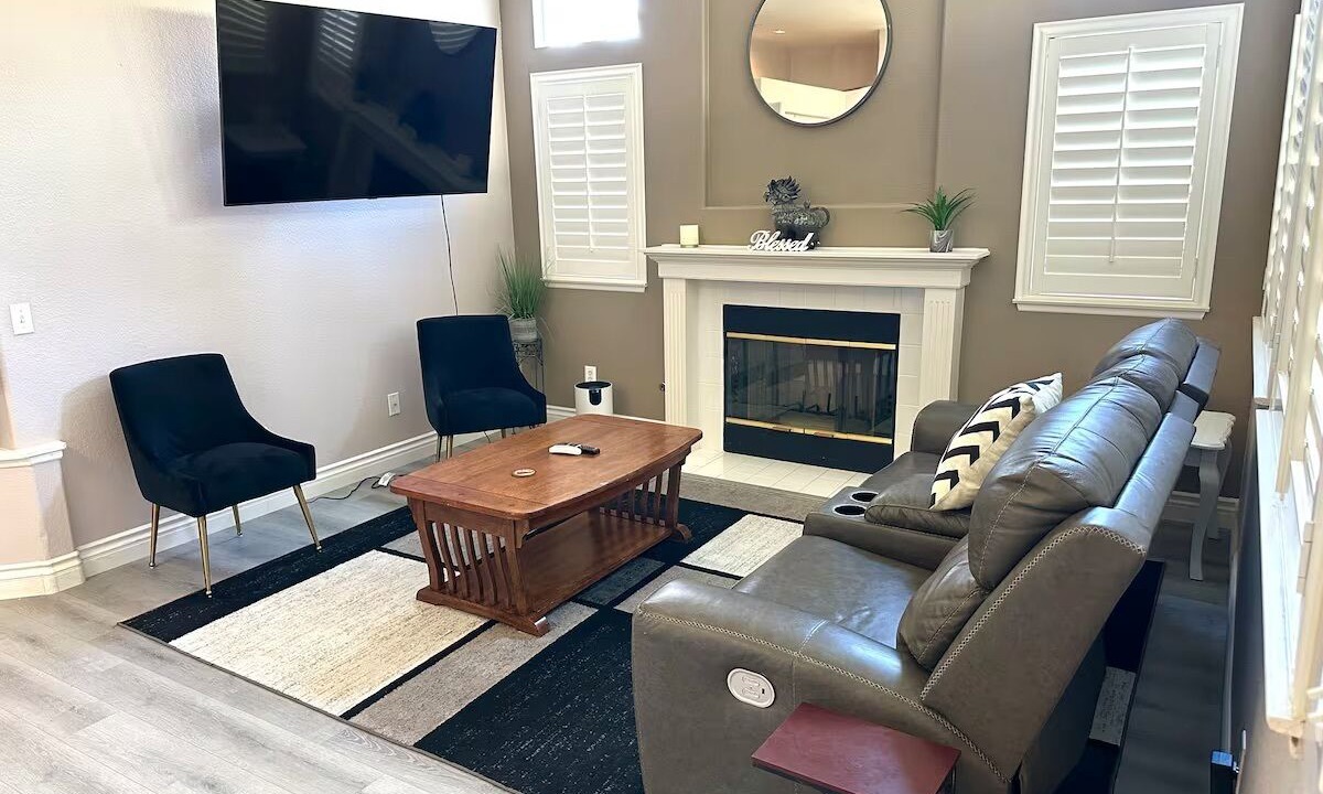 Photo of Livingroom in Loma Linda