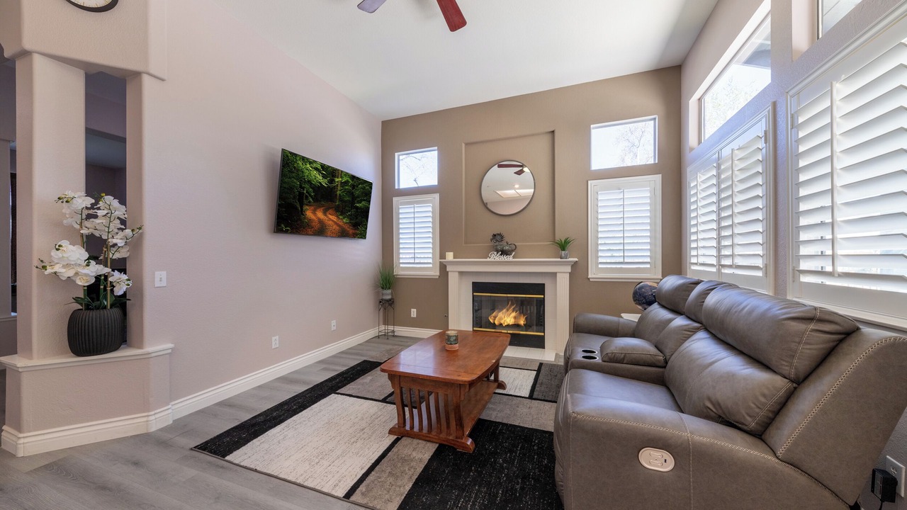 Photo of Livingroom in Loma Linda