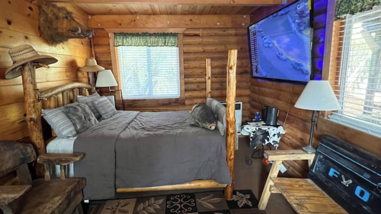 Photo of Bedroom in Green Valley Lake