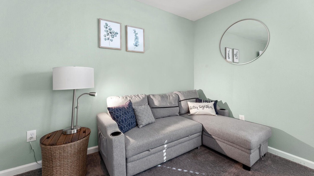 Photo of Livingroom in Springville