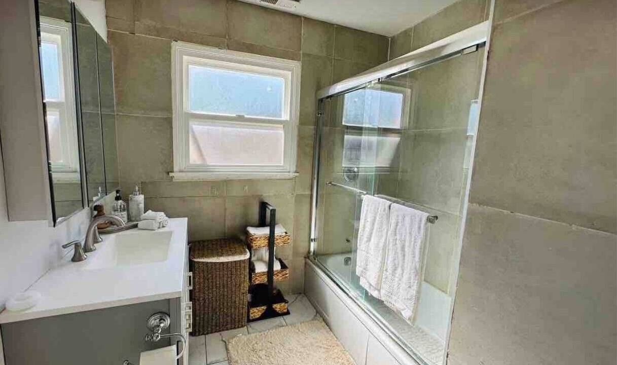 Photo of Bathroom in Chatsworth