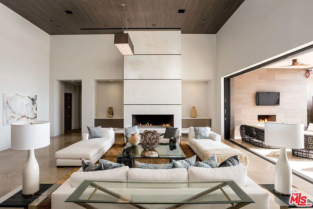 Photo of Livingroom in Malibu