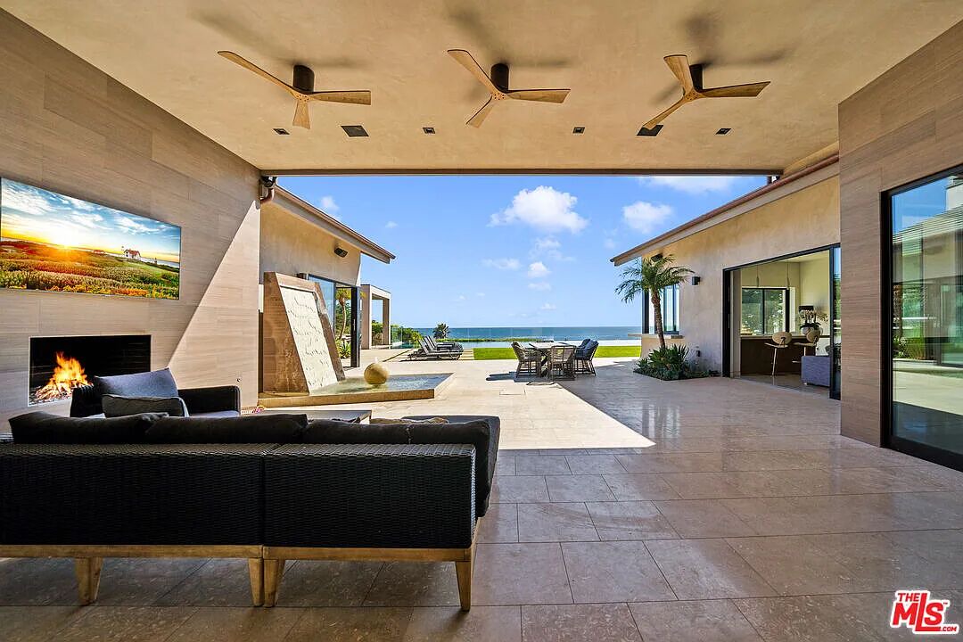 Photo of Patio Balcony in Malibu