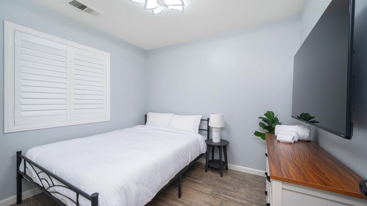 Photo of Bedroom in Greenacres
