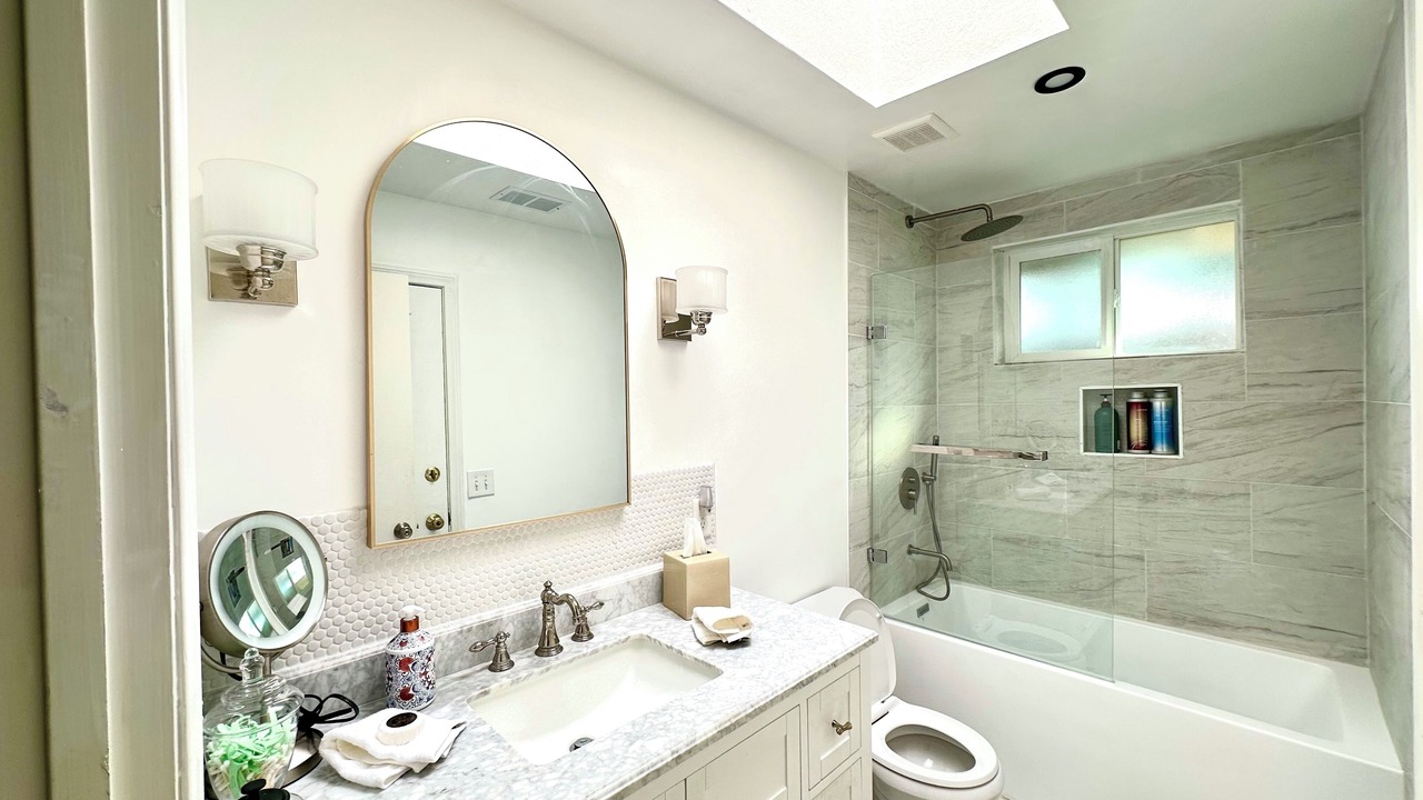 Photo of Bathroom in Sunland-Tujunga