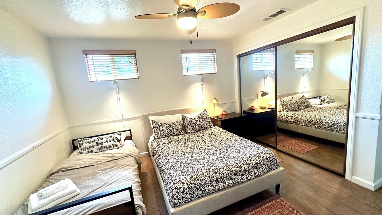 Photo of Bedroom in Sunland-Tujunga