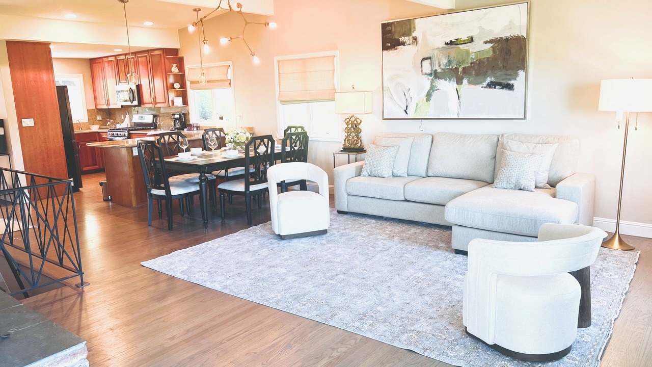Photo of Livingroom in Belmont