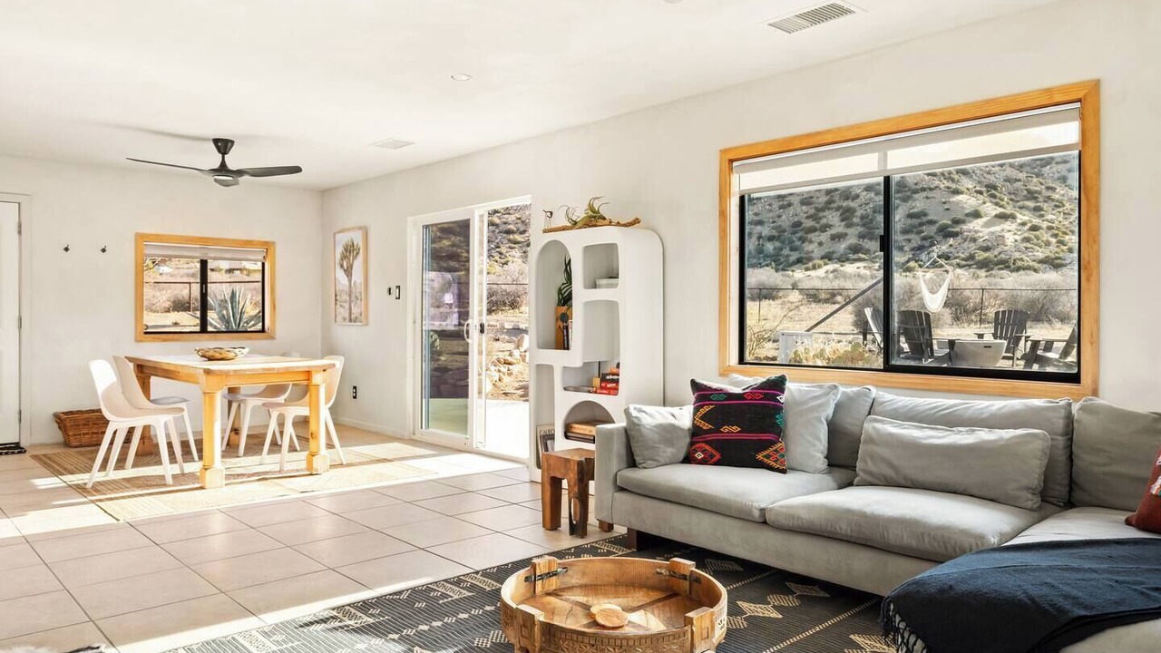 Photo of Livingroom in Pioneertown