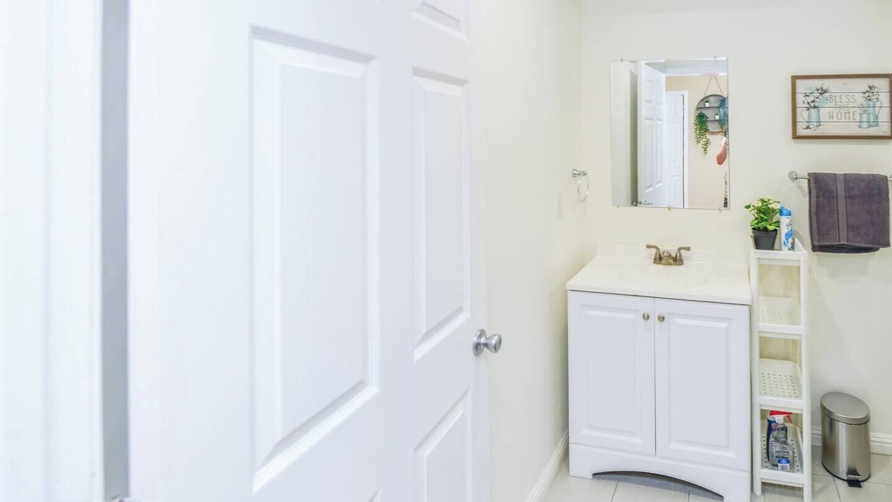 Photo of Bathroom in Hollywood Hills