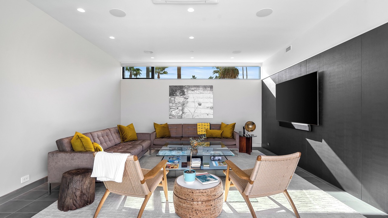 Photo of Livingroom in The Mesa