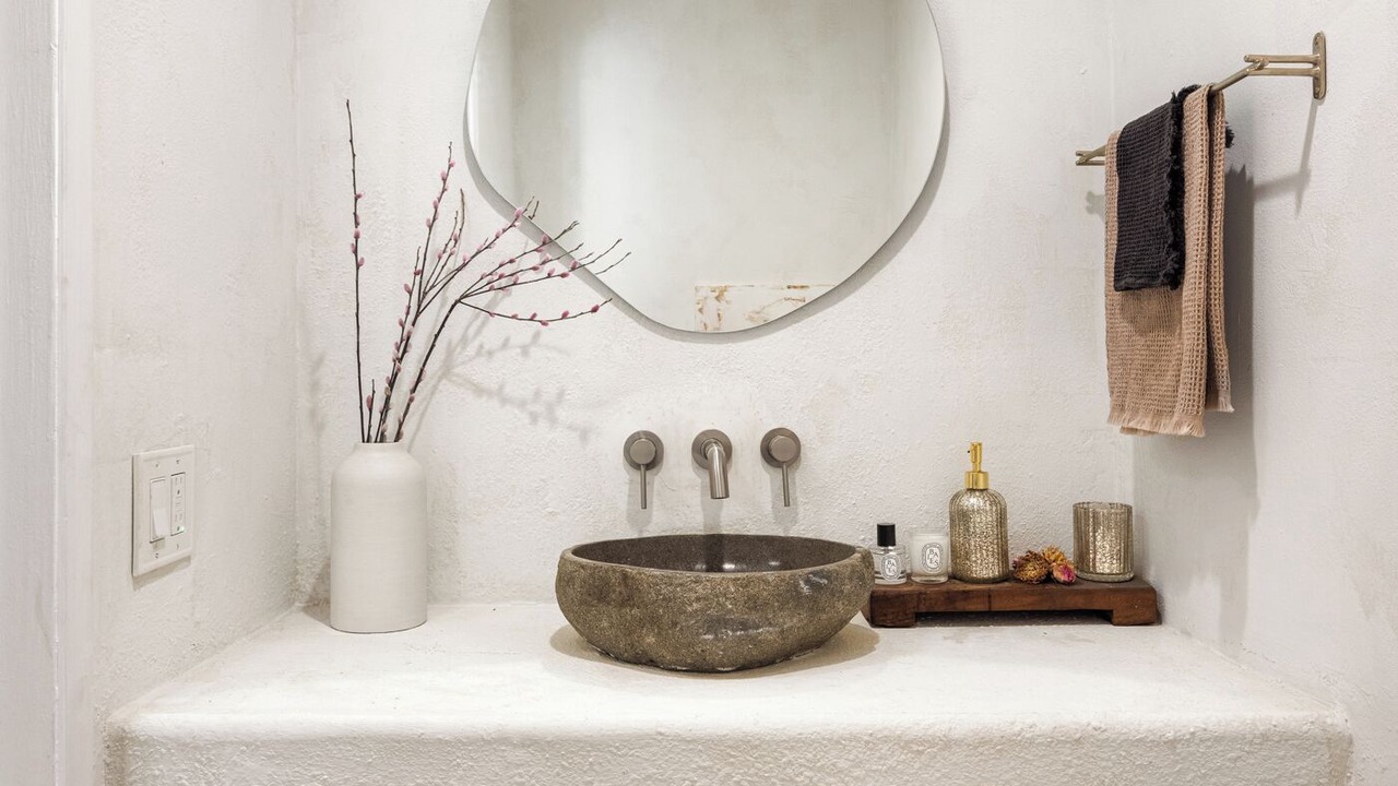 Photo of Bathroom in Encino