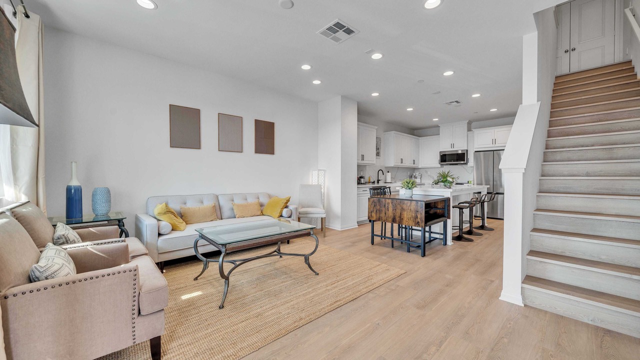 Photo of Livingroom in Northwest Anaheim