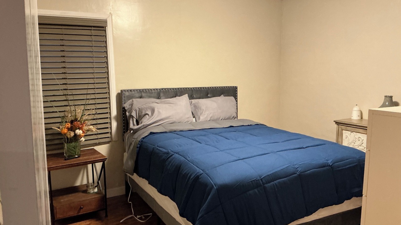 Photo of Bedroom in Inglewood
