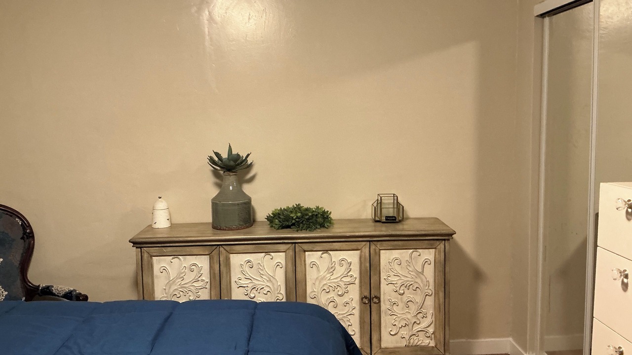Photo of Bedroom in Inglewood