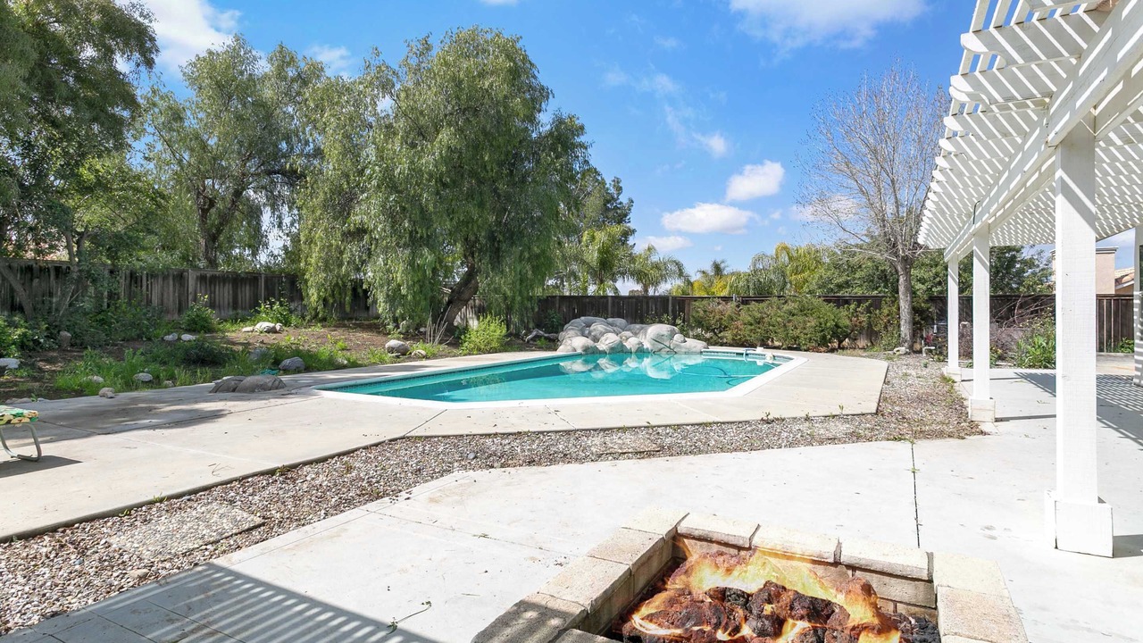 Photo of Outdoor in Nuevo