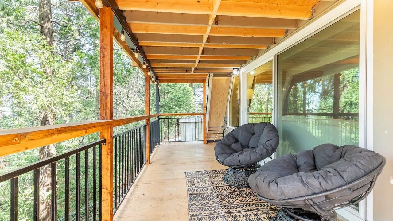 Photo of Patio Balcony in Crestline