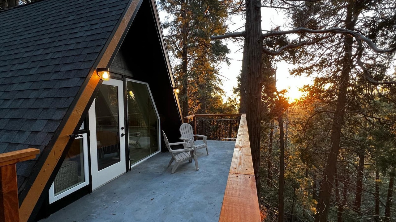 Photo of Patio Balcony in Crestline