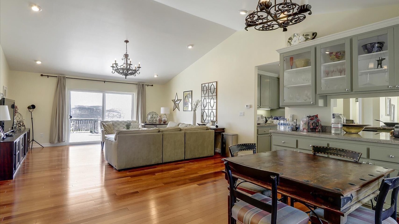 Photo of Livingroom in Napa