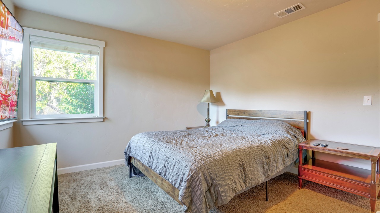 Photo of Bedroom in Cedar Ridge