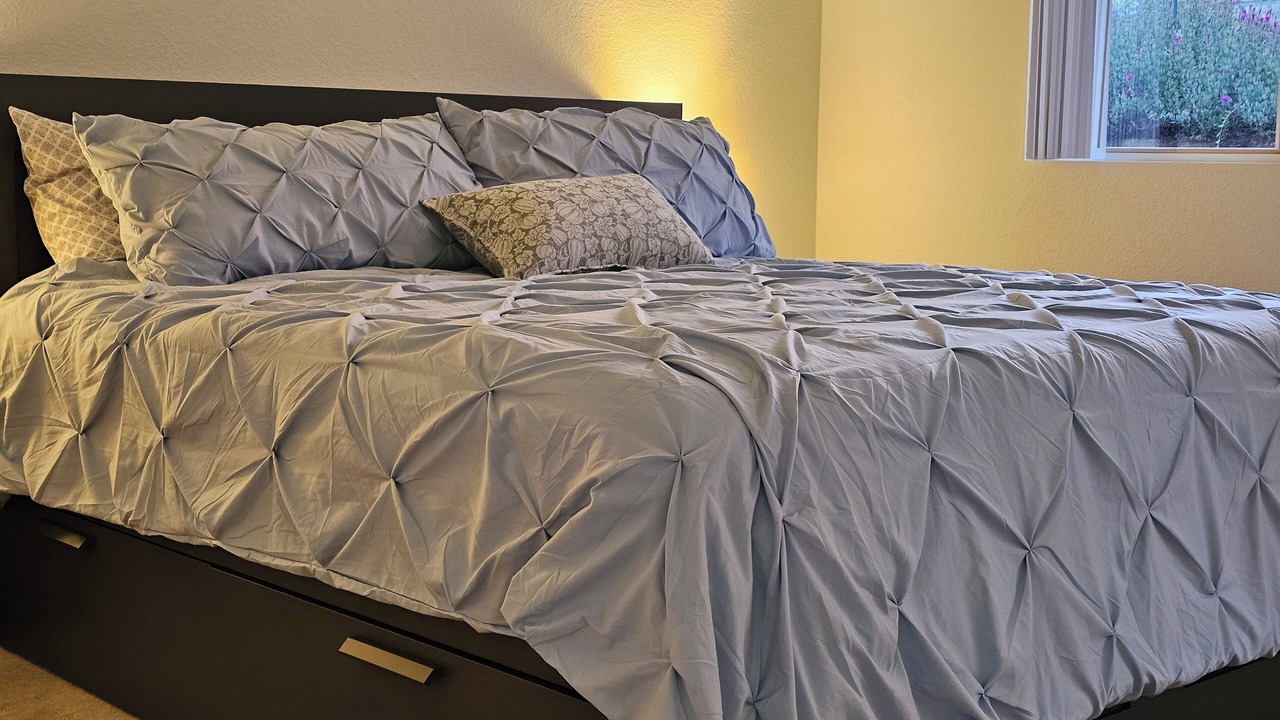 Photo of Bedroom in North Broadway