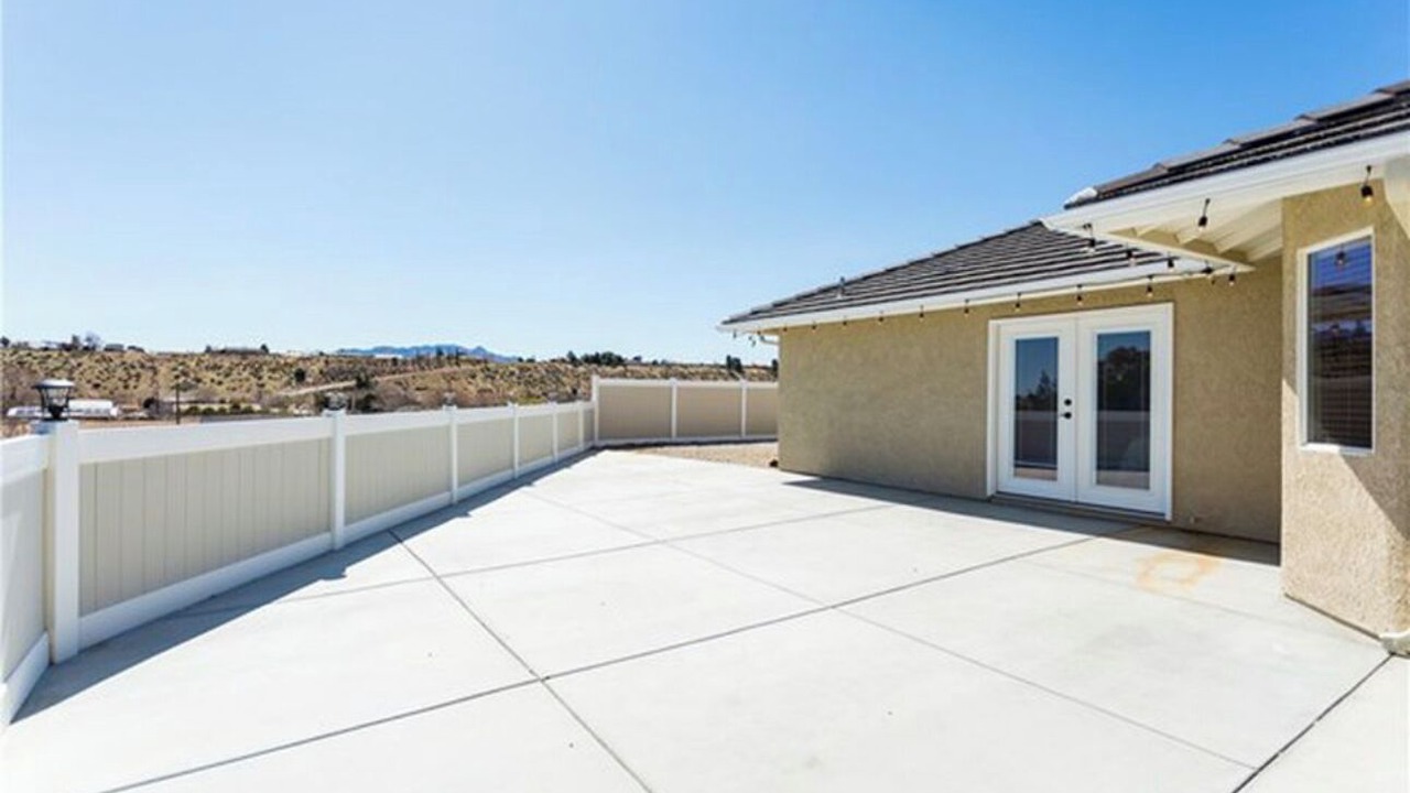 Photo of Patio Balcony in Hesperia