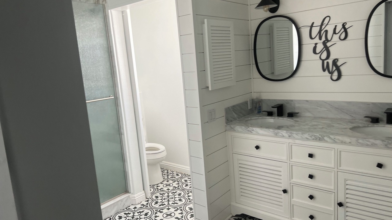 Photo of Bathroom in Hesperia