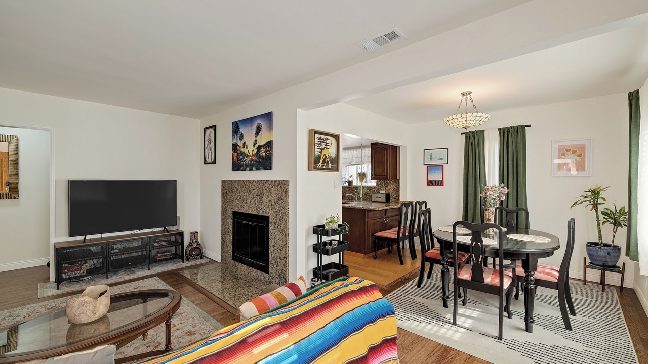 Photo of Livingroom in Hawthorne