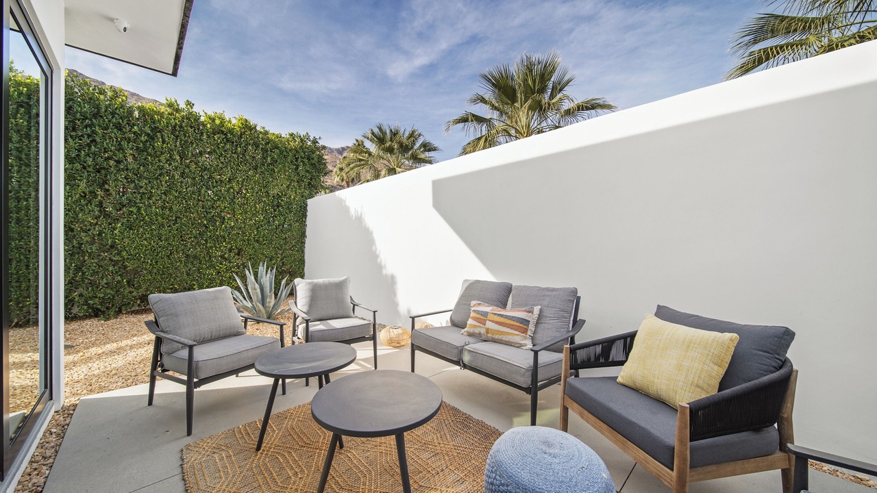 Photo of Patio Balcony in The Mesa