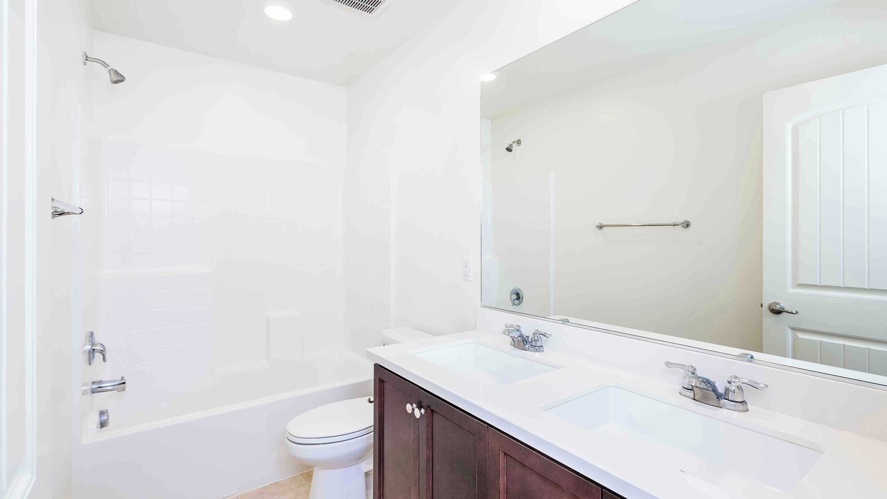 Photo of Bathroom in Eastvale Downs