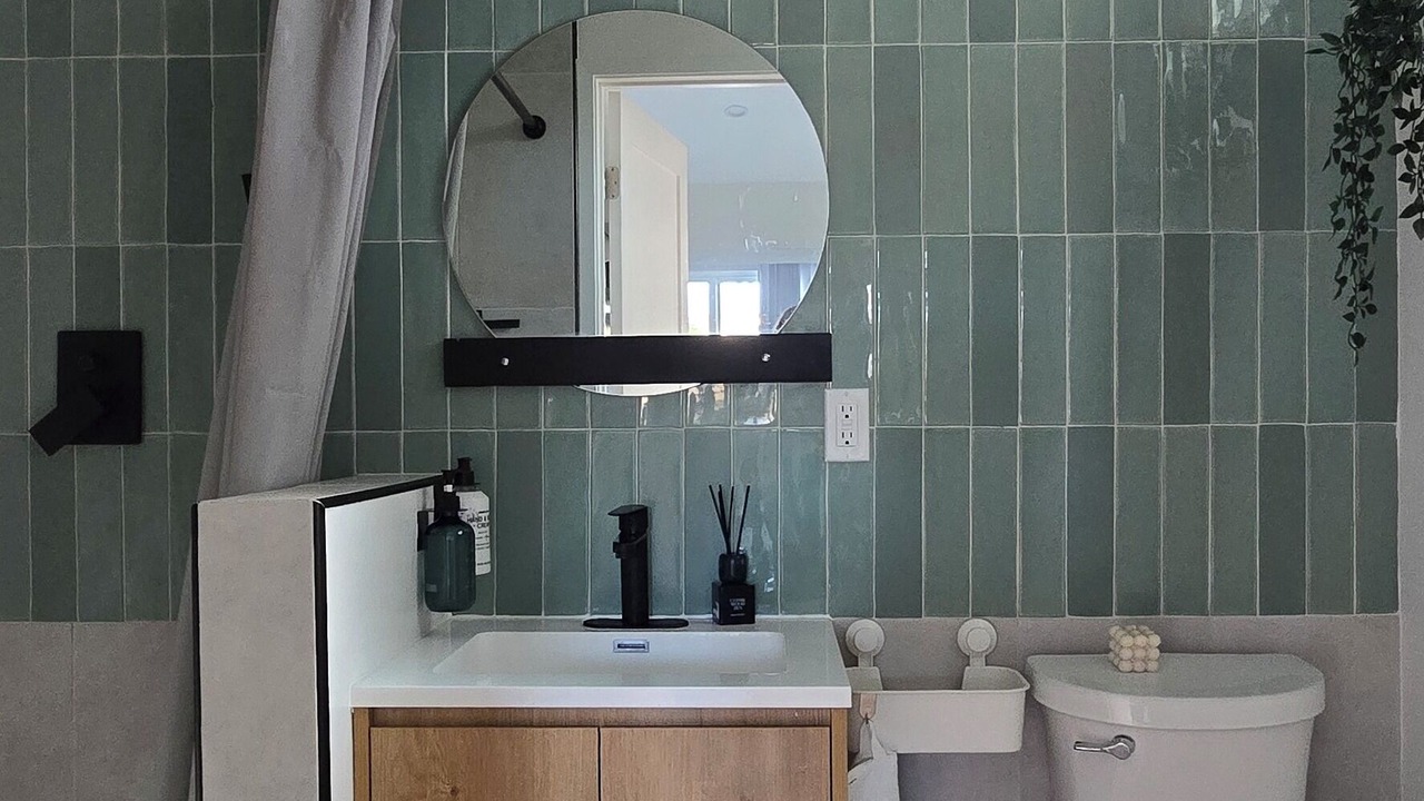 Photo of Bathroom in La Crescenta-Montrose