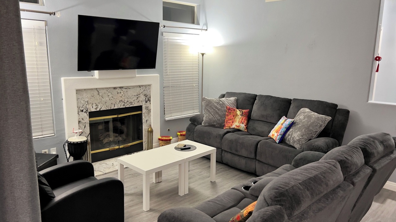Photo of Livingroom in Coto de Caza