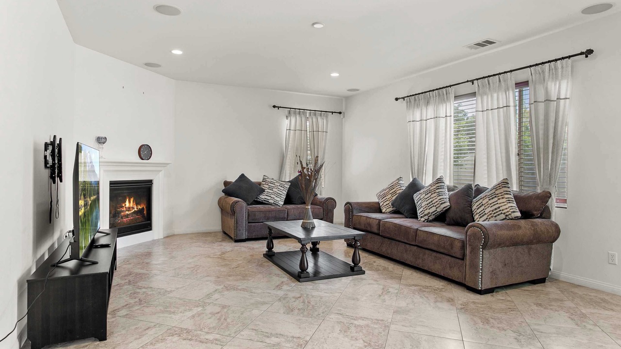 Photo of Livingroom in Chino