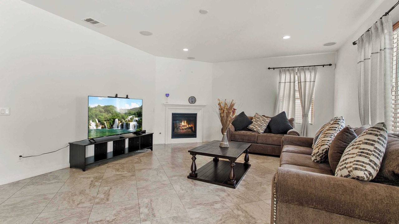 Photo of Livingroom in Chino
