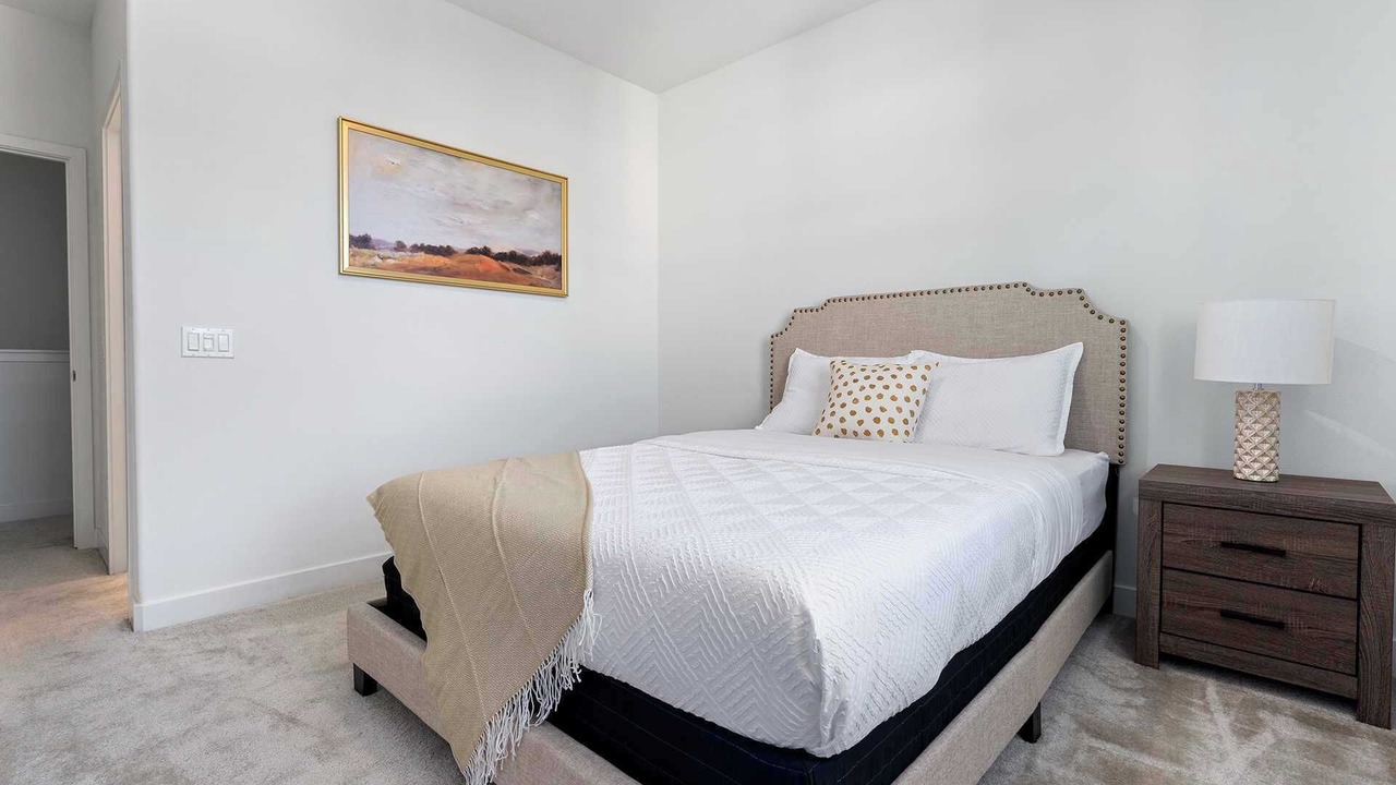Photo of Bedroom in Lake Forest