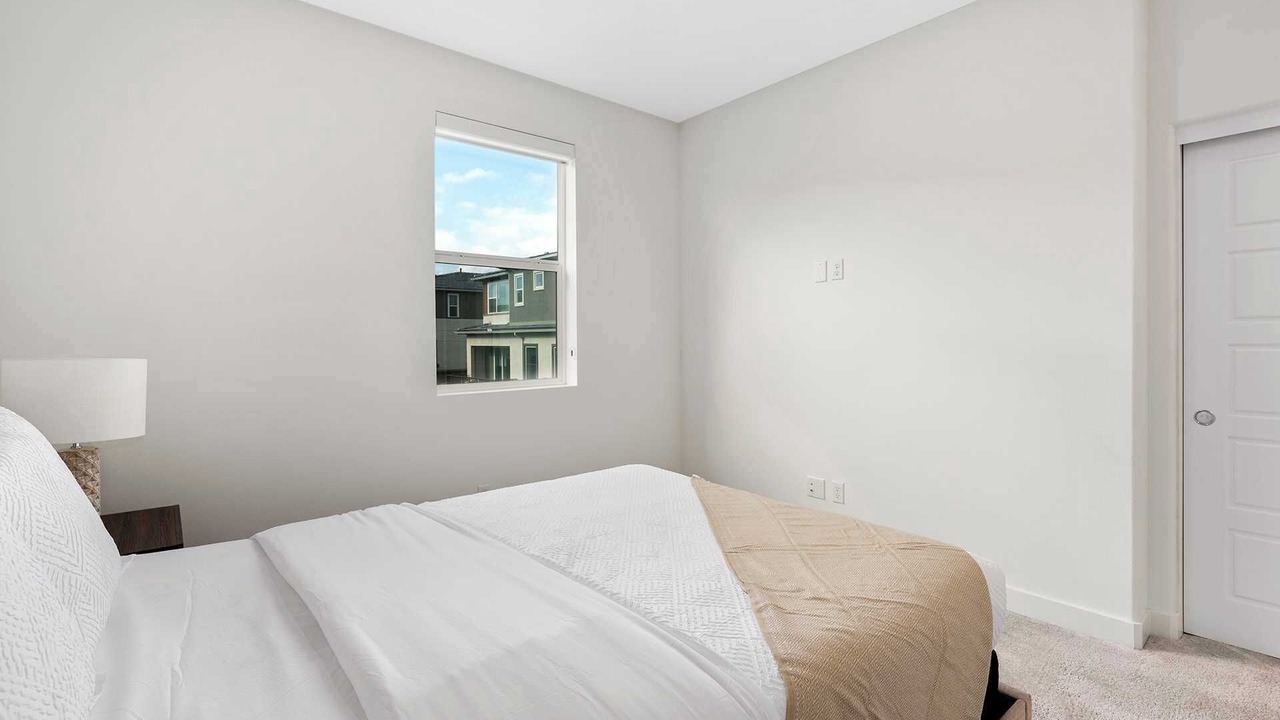 Photo of Bedroom in Lake Forest