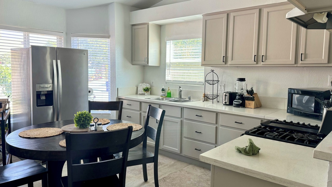 Photo of Kitchen in Southridge Village