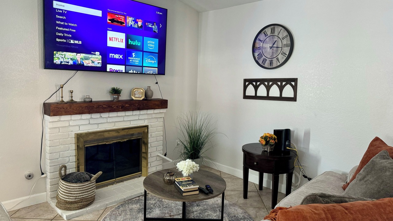 Photo of Livingroom in Southridge Village