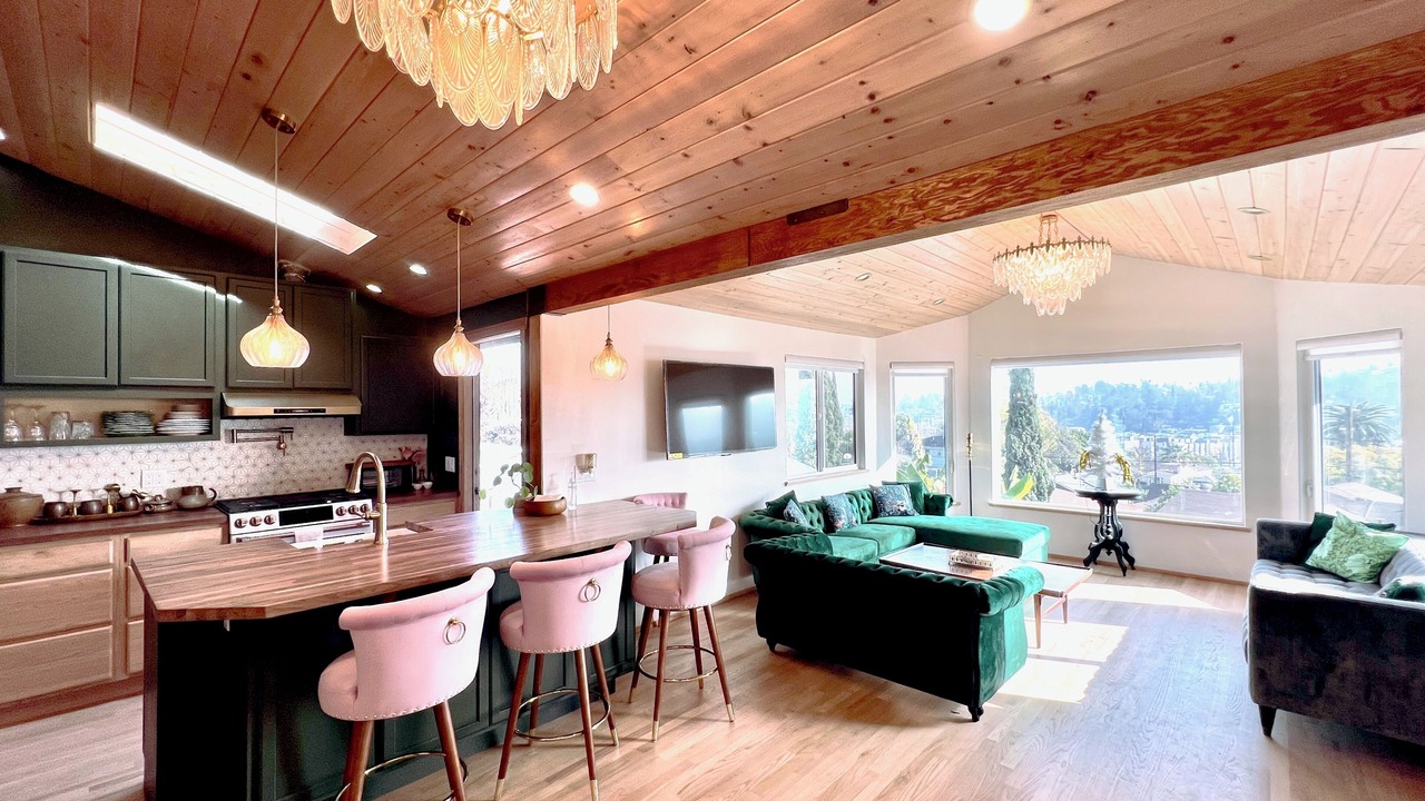 Photo of Livingroom in Eagle Rock