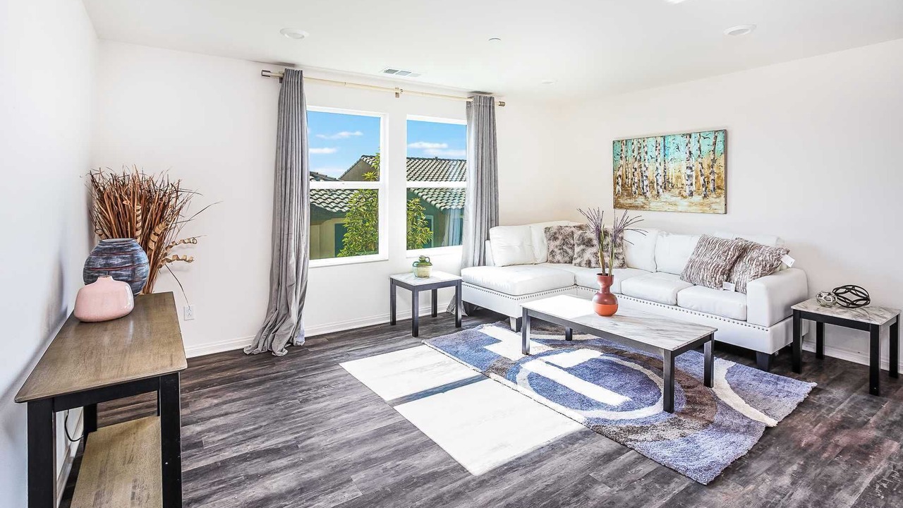 Photo of Livingroom in Upland