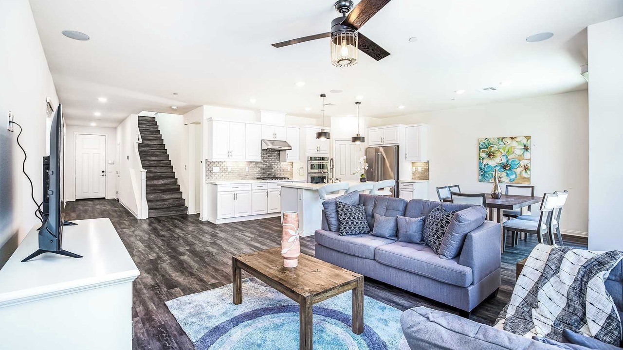 Photo of Livingroom in Upland