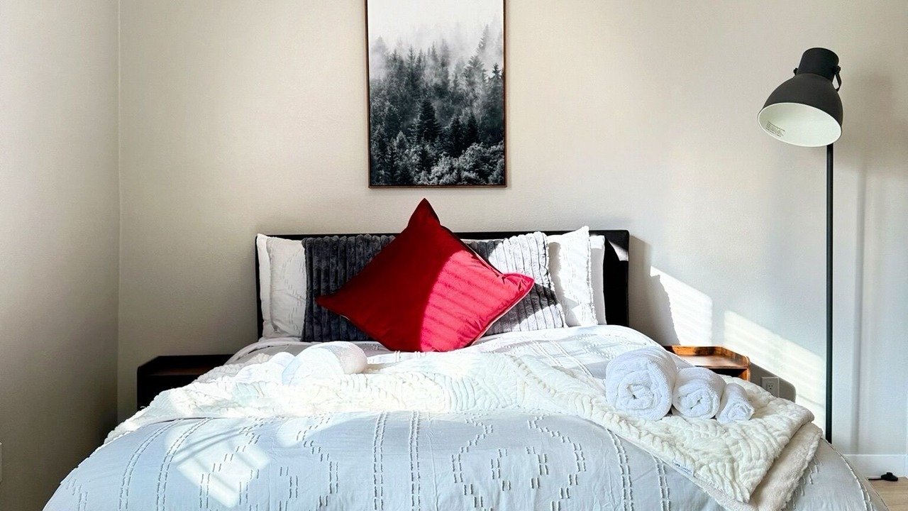Photo of Bedroom in Mid Central
