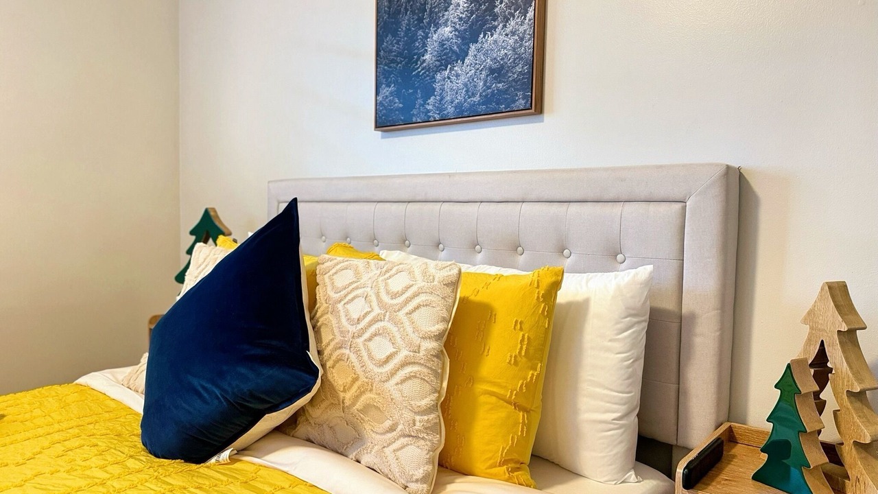 Photo of Bedroom in Mid Central