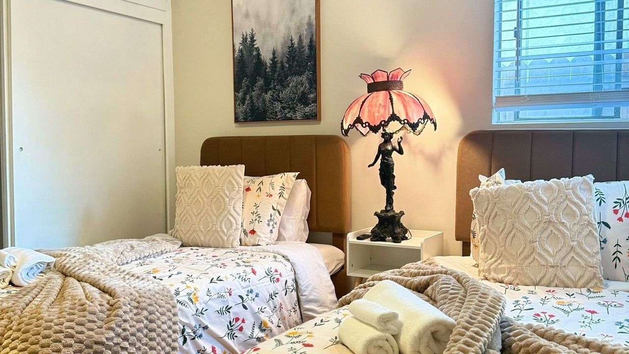 Photo of Bedroom in Mid Central