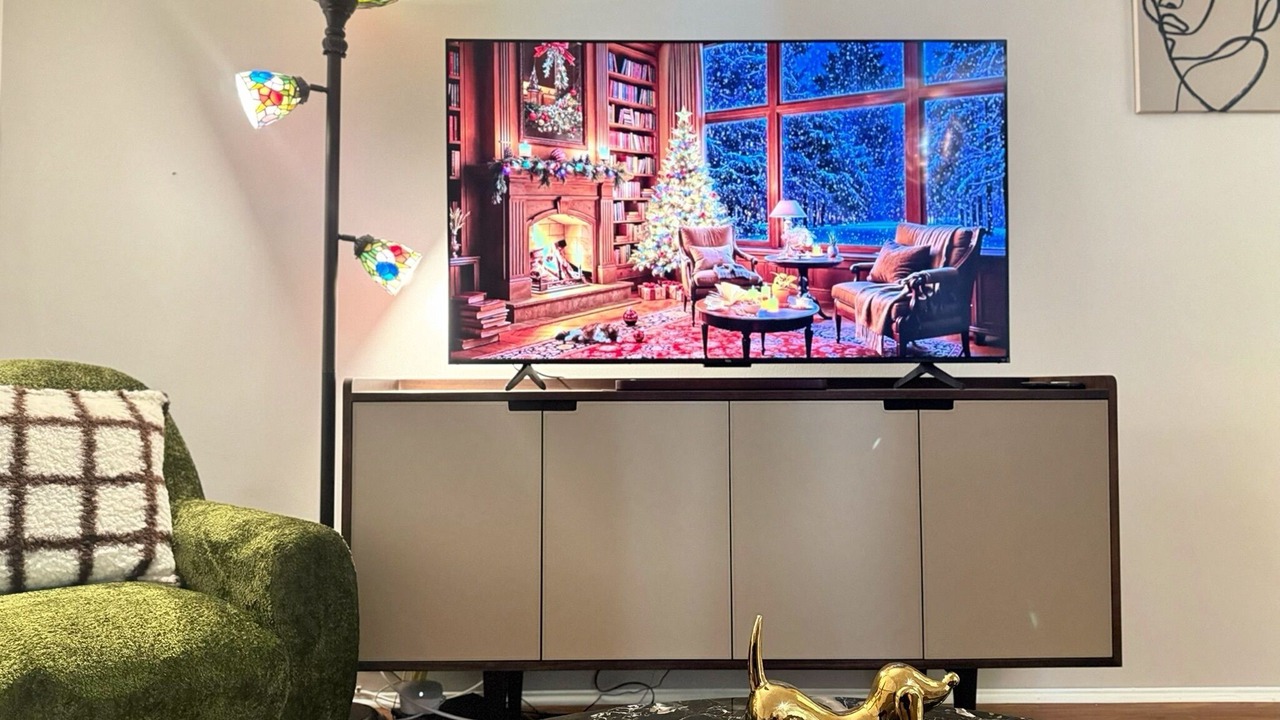 Photo of Livingroom in Mid Central