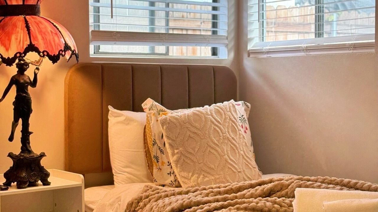 Photo of Bedroom in Mid Central