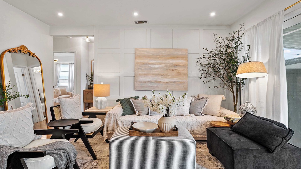 Photo of Livingroom in Hacienda Heights