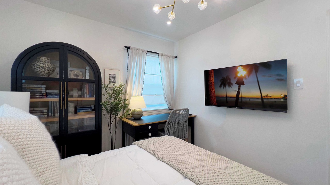 Photo of Bedroom in Hacienda Heights