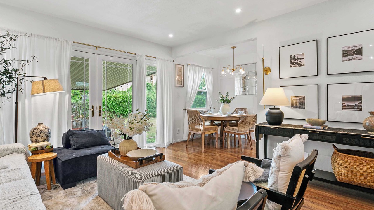 Photo of Livingroom in Hacienda Heights