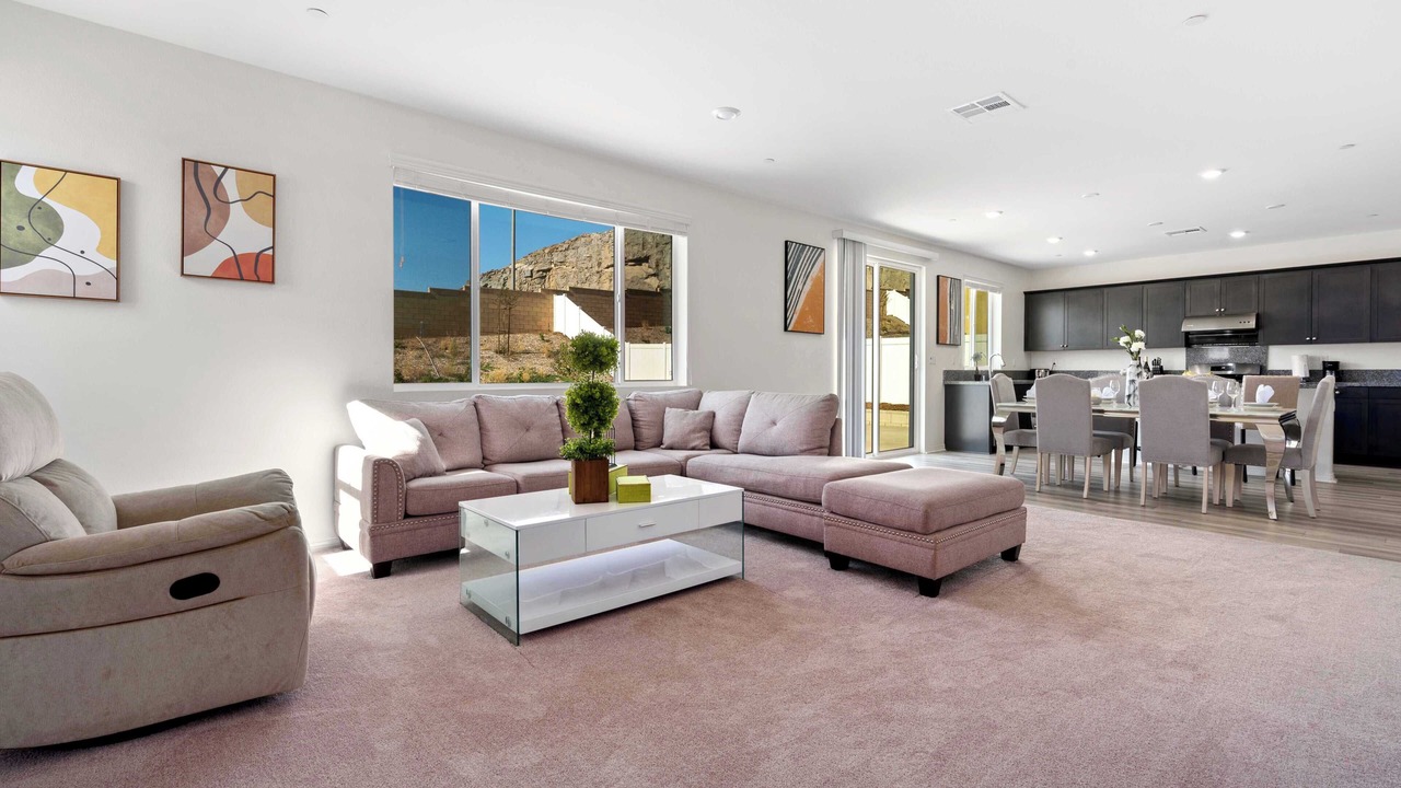 Photo of Livingroom in Jurupa Valley